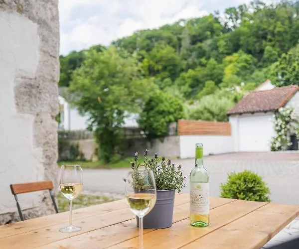 Gehobenes Ambiente In Historischer Appartement Walting