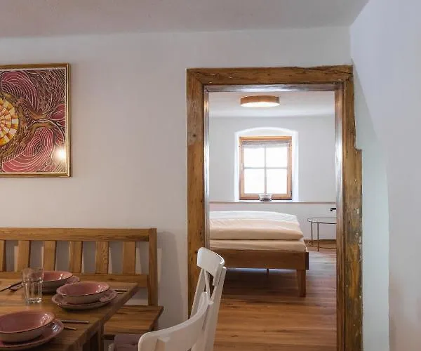 Apartamento Gehobenes Ambiente In Historischer Walting