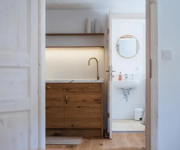 Gehobenes Ambiente In Historischer Apartamento Walting
